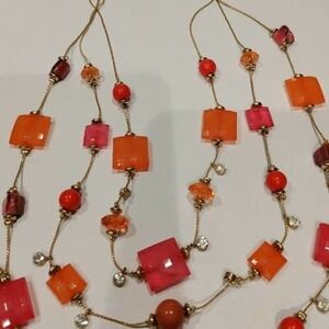 Beaded fashion necklace